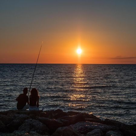 Argentario Camping Village Albinia Esterno foto Sunset at the Black Sea