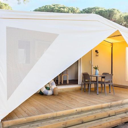 Argentario Camping Village Albinia Esterno foto A canvas tent