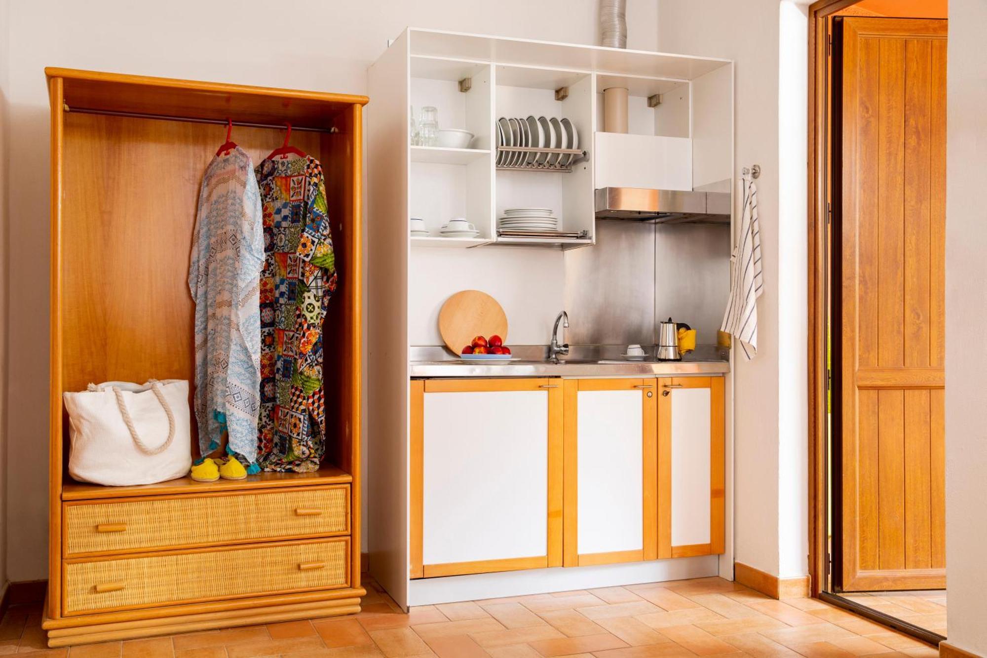 Argentario Camping Village Albinia Esterno foto A kitchenette