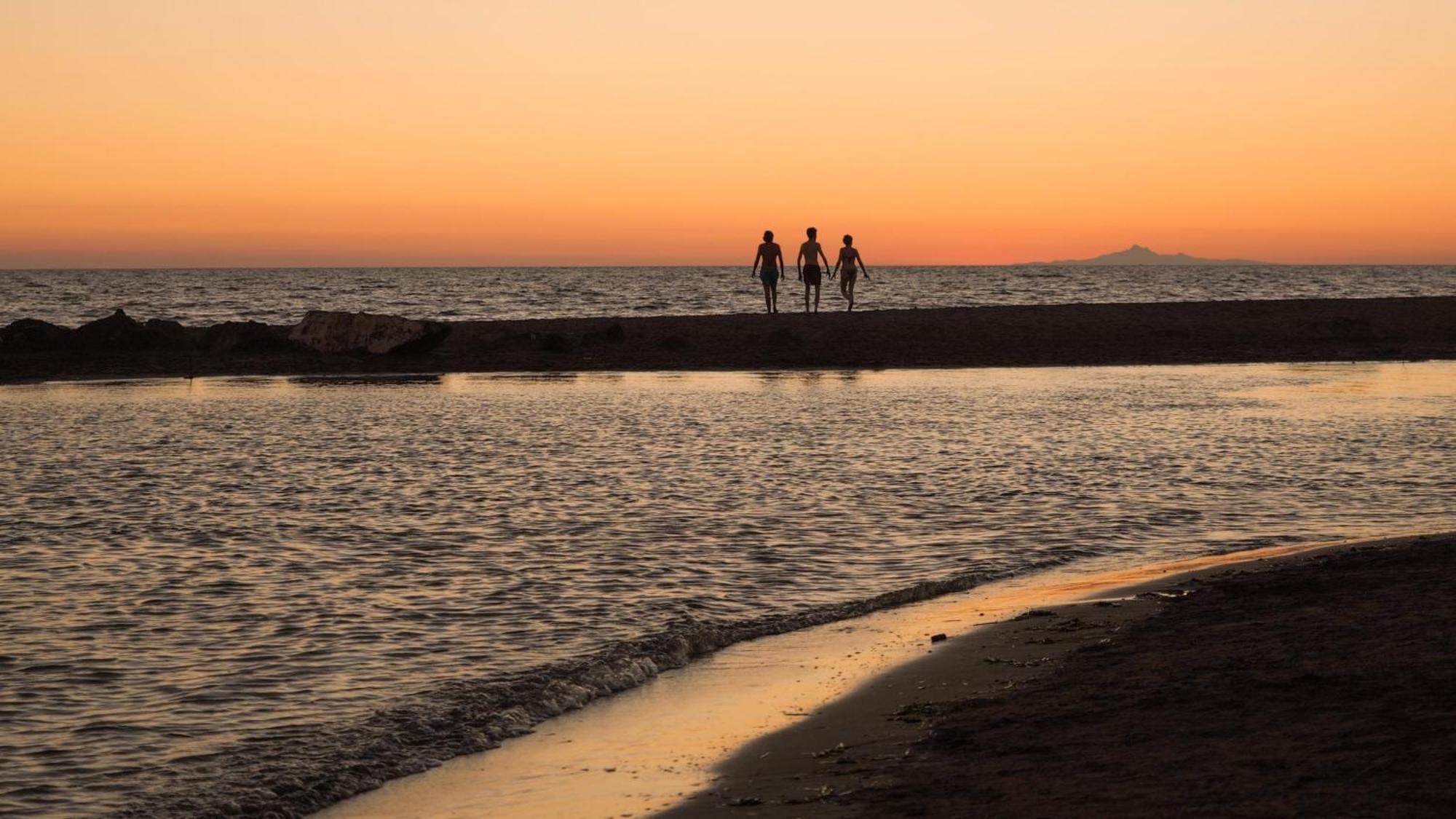 Argentario Camping Village Albinia Esterno foto Sunset at the beach