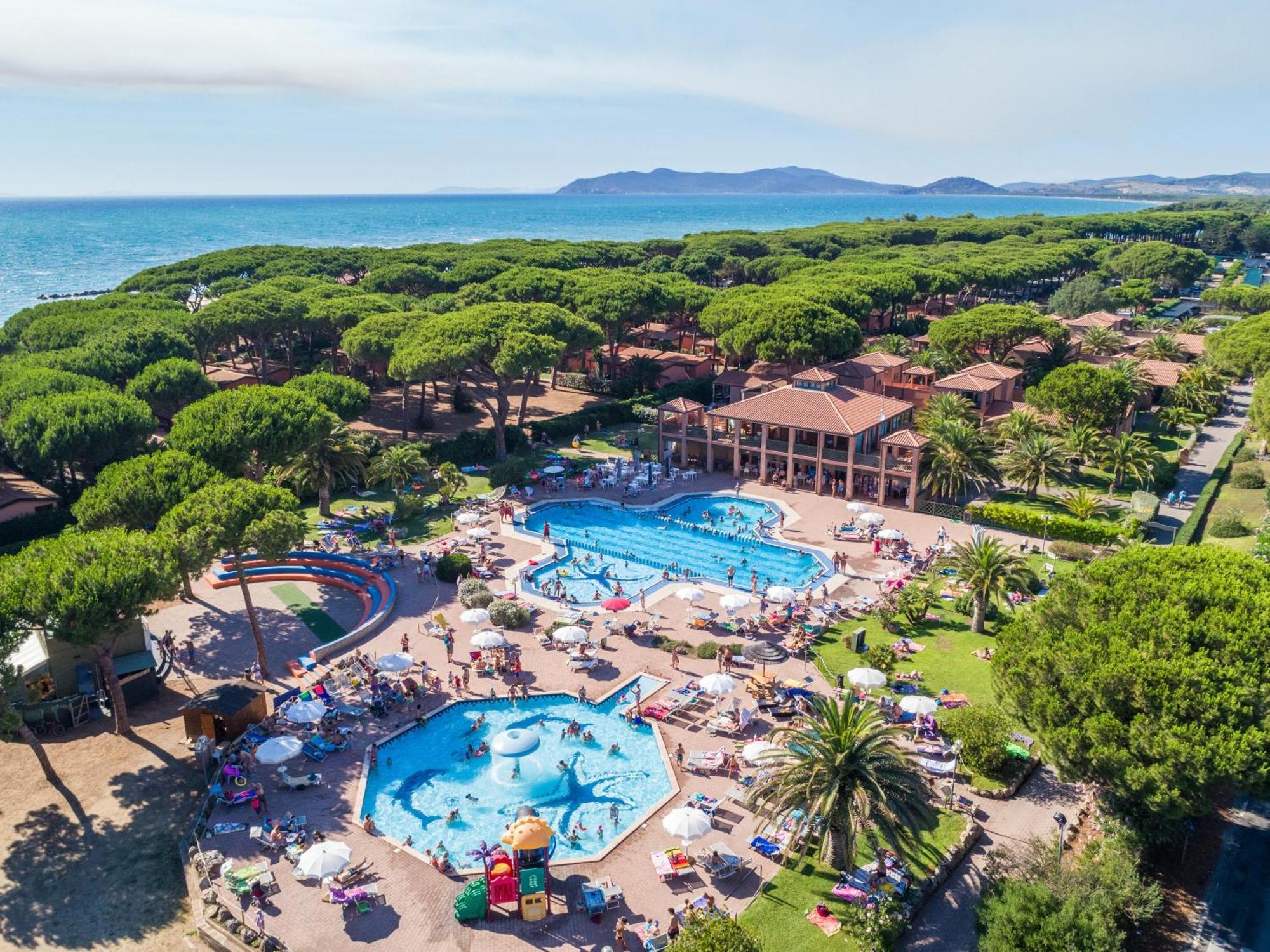 Argentario Camping Village Albinia Esterno foto Club Med, Argelès-Plage, France
