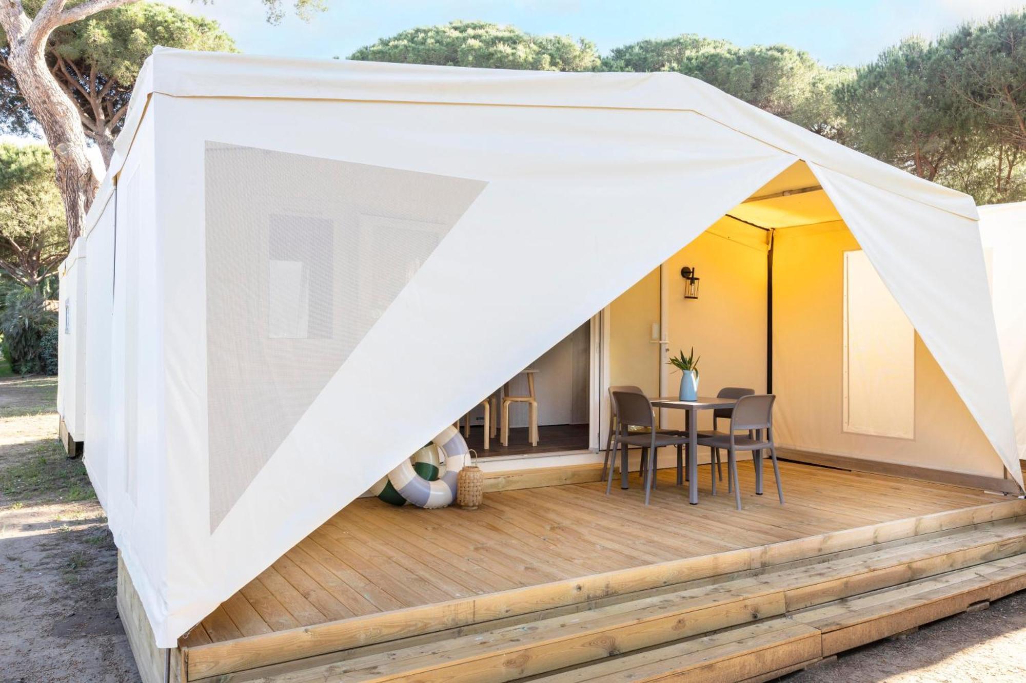 Argentario Camping Village Albinia Esterno foto A canvas tent